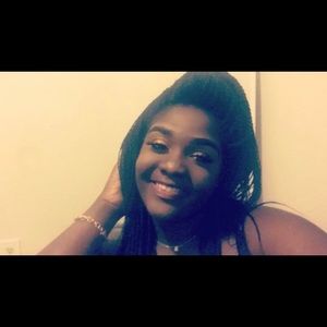 Meet your Posher, Brianna